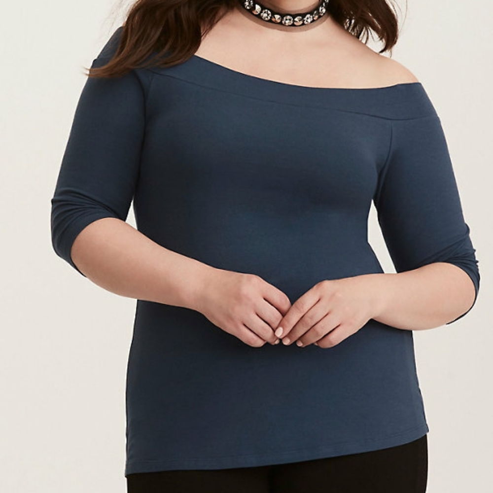 Torrid Dark Blue Foxy OFF SHOULDER TOP SIZE 5 Plus Size